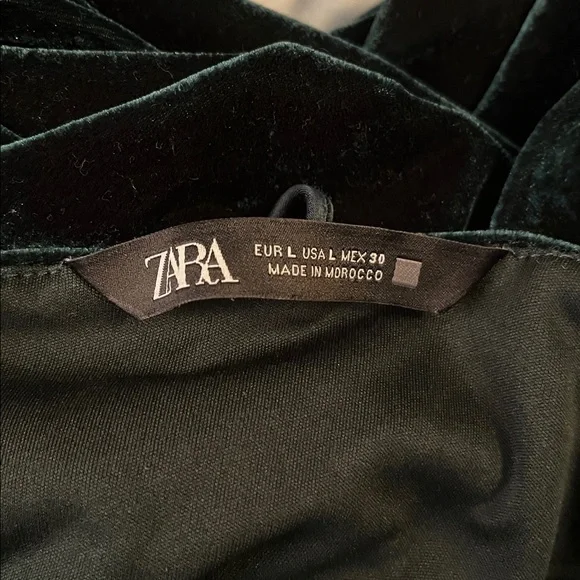 Zara velvet dress - Picture 7 of 7